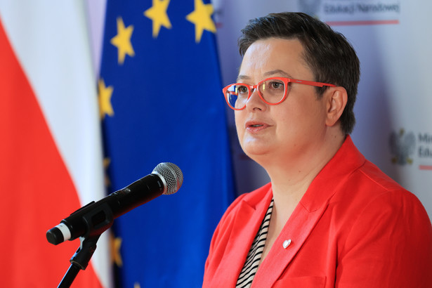 Wiceminister edukacji Katarzyna Lubnauer. Konferencja "Kierunki polityki oświatowej państwa na rok szkolny 2024/2025", 19.06.24 Warszawa.