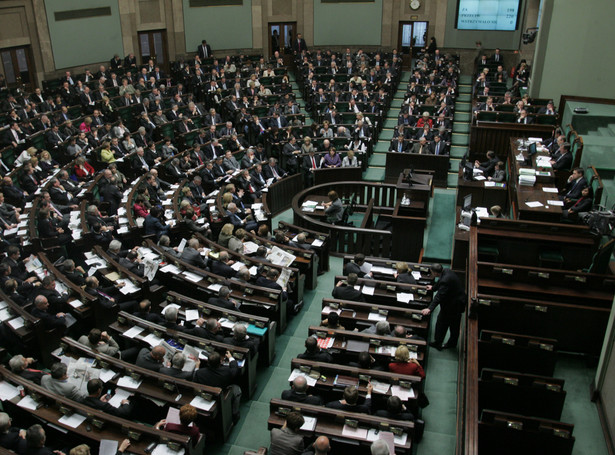 Sejm nie odzyskał zaufania Polaków