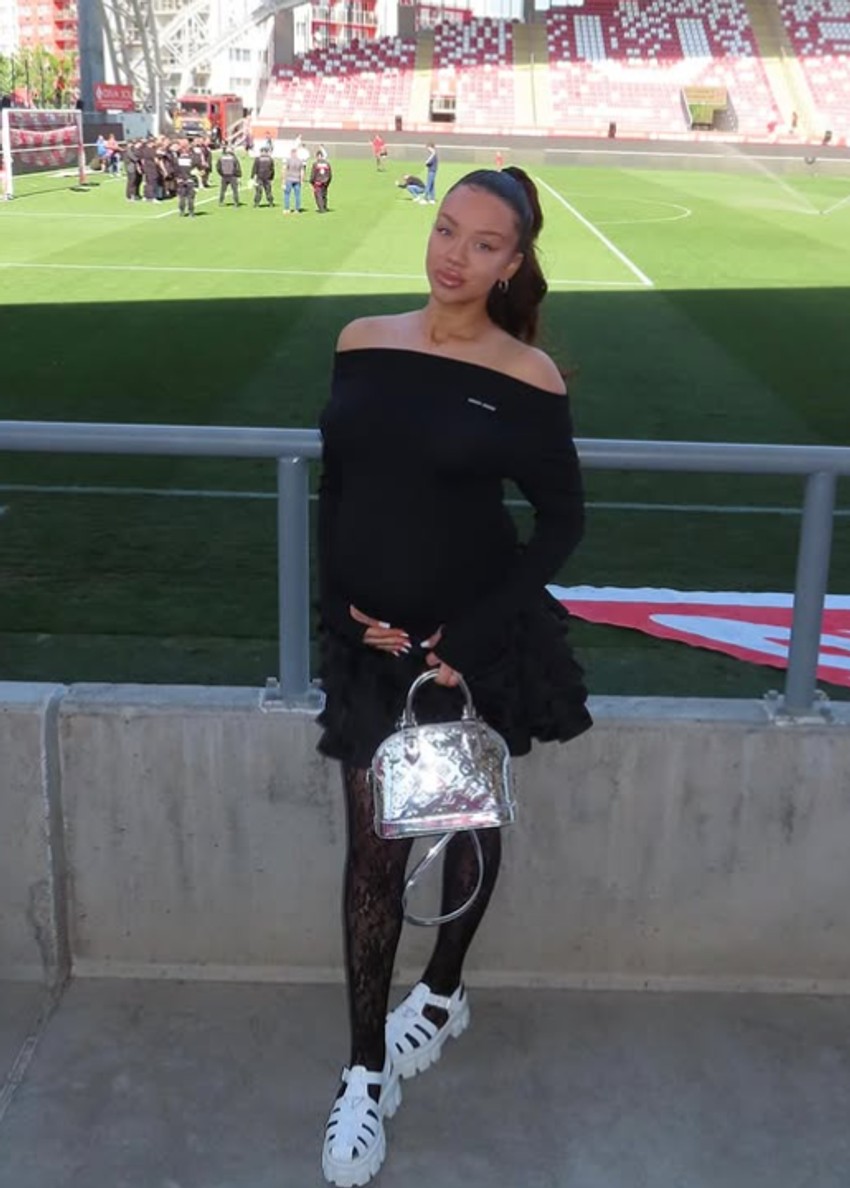 Tara Stojanović ovako izgleda pred porođaj