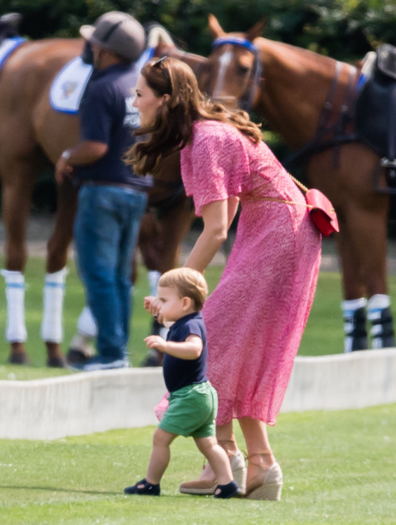 Rodzina Cambridge'ów na meczu polo