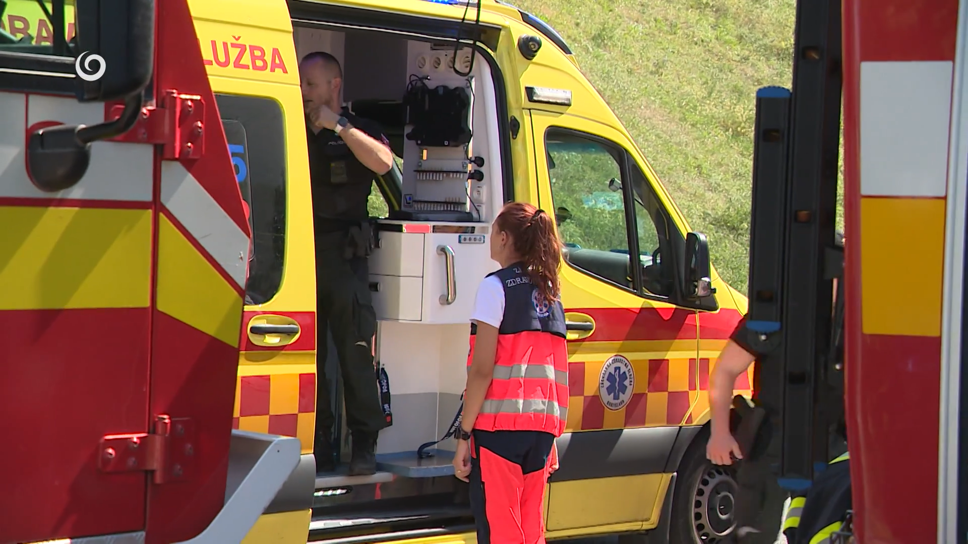 V horiacom byte v Ružinove našli bezvládne telá dvoch detí.