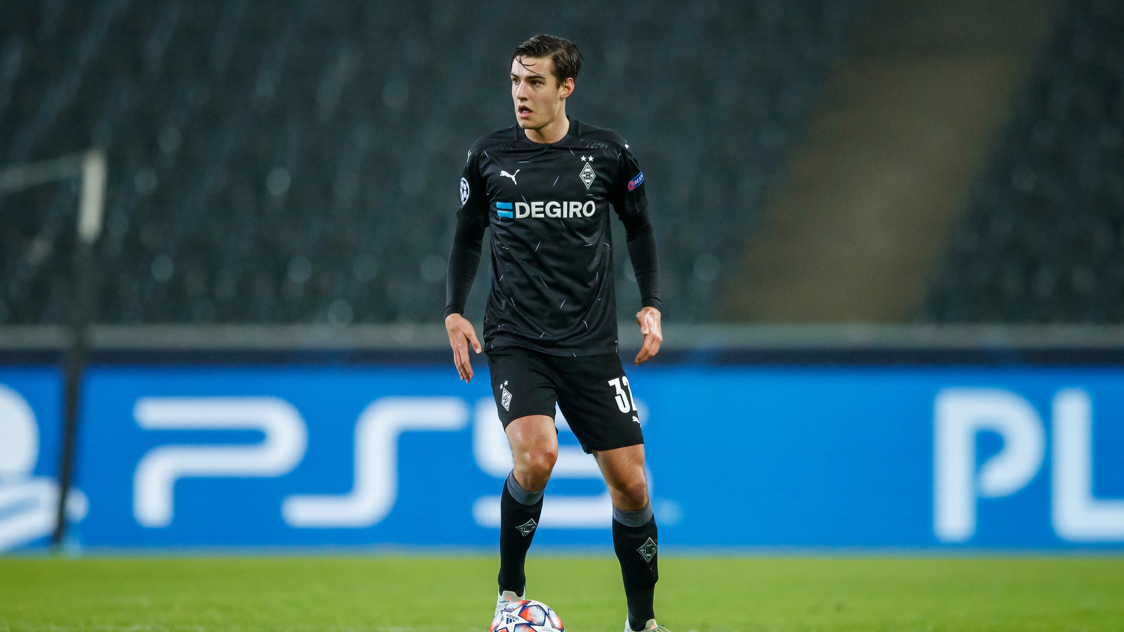 Transfery Bayern Szuka Pomocnikow Kandydaci Neuhaus Zakaria Camavinga Pilka Nozna