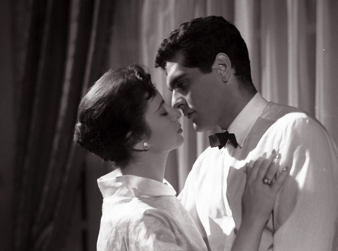 Omar Sharif i Faten Hamama w filmie 'Sayyidat al-Qasr' ('Lady of the Palace') z 1958 roku