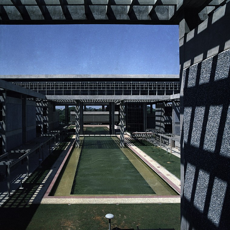 Ambasada PRL w New Delhi, Indie, proj. Witold Cęckiewicz, Stanisław Deńko, 1975-1978