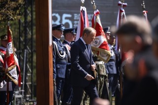 Donald Tusk: Zło, które było źródłem zbrodni katyńskiej, nadal się czai