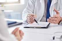 NFZ zniósł skierowania do tych lekarzy i specjalistów. Sprawdź, do kogo zapiszesz się „od ręki” [LISTA 2026]