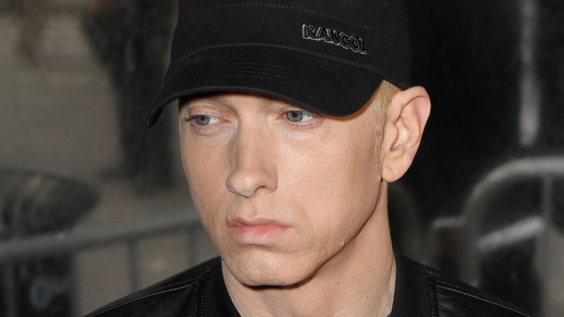 Эминем сейчас фото 2023. Эминем 2022. Эминем сейчас 2022. Эминем фото 2022. Eminem сейчас 2022.