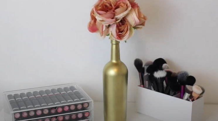 Borosüvegből váza? Simán! /Fotó: YouTube