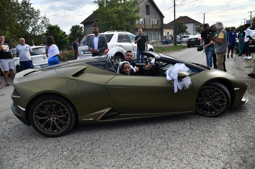 Darko Lambordžinijem došao po mladu