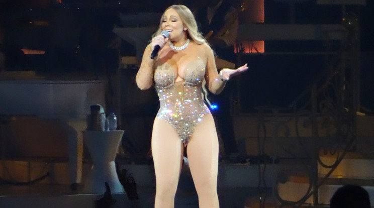 Mariah Carey a megszokottnál gömbölyűbbnek tűnt a legutóbbi fellépésén /Fotó: Northfoto