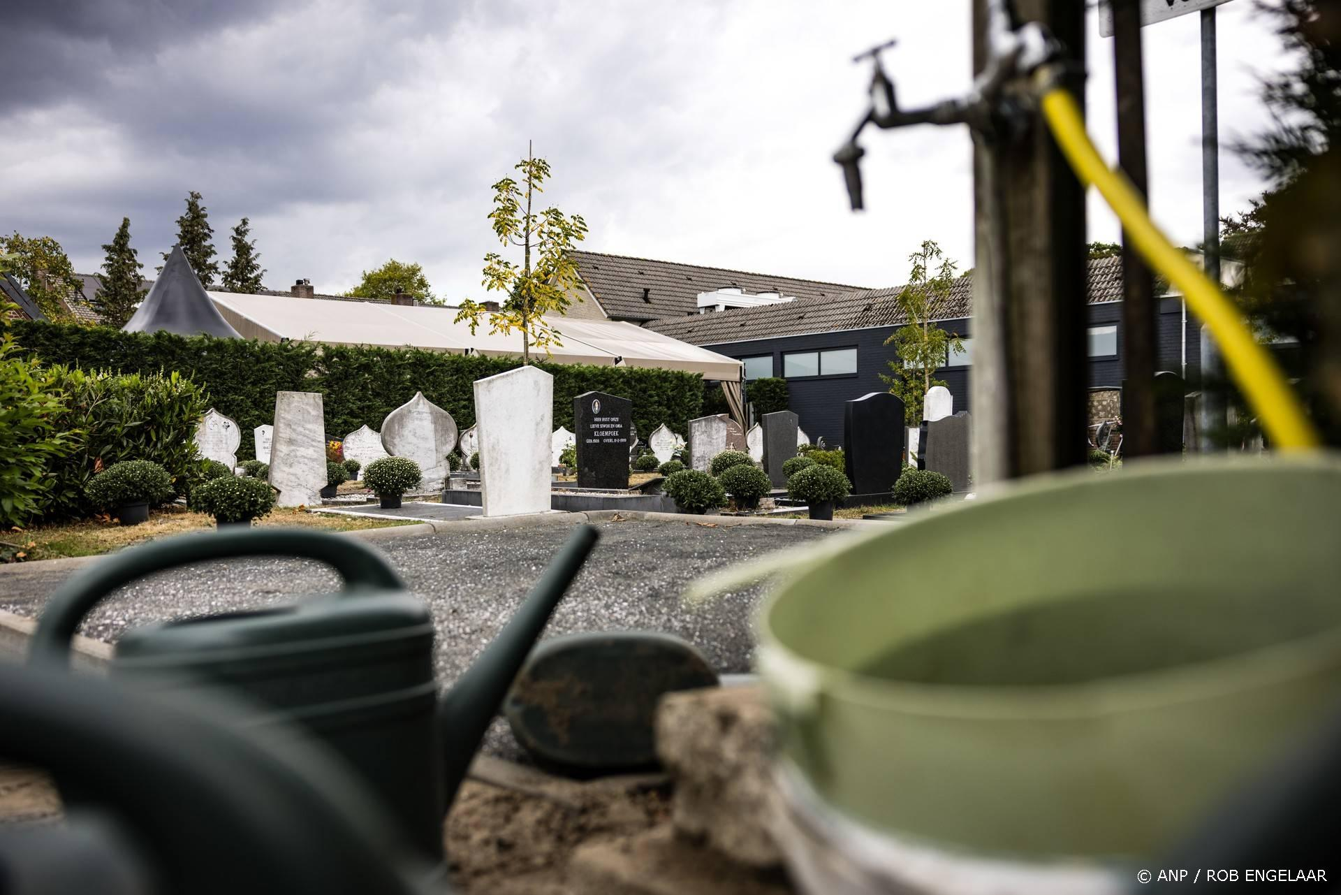 Gezondheidsraad waarschuwt tegen composteren doden - te gevaarlijk