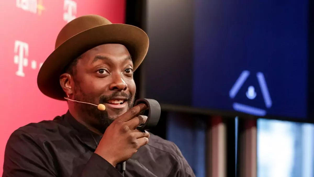 will.i.am próbuje nas przekonać, że rozmawianie z zegarkiem to przyszłość