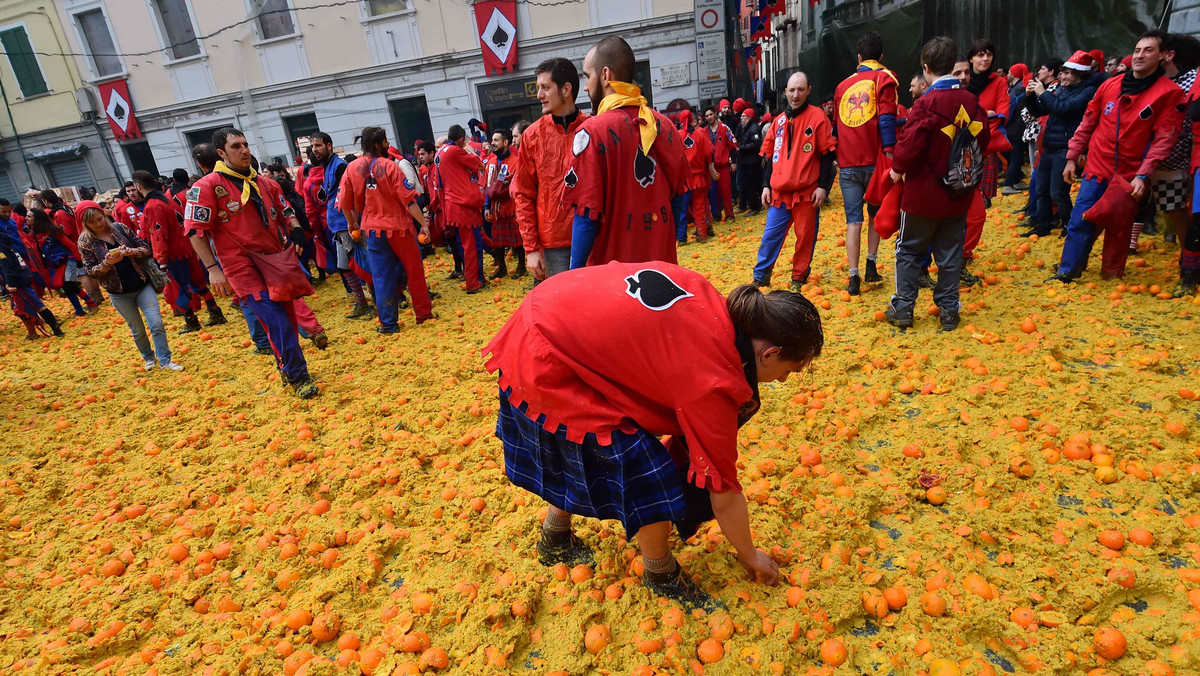 Włochy: ponad 470 osób odniosło obrażenia w ciągu 3 dni bitwy na pomarańcze
