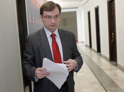 Ktoś uderzył w Ziobrę bombą