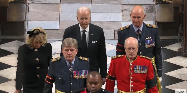 Joe Biden, amerikai elnök és felesége II. Erzsébet királynő temetésén / Fotó: SkyNews