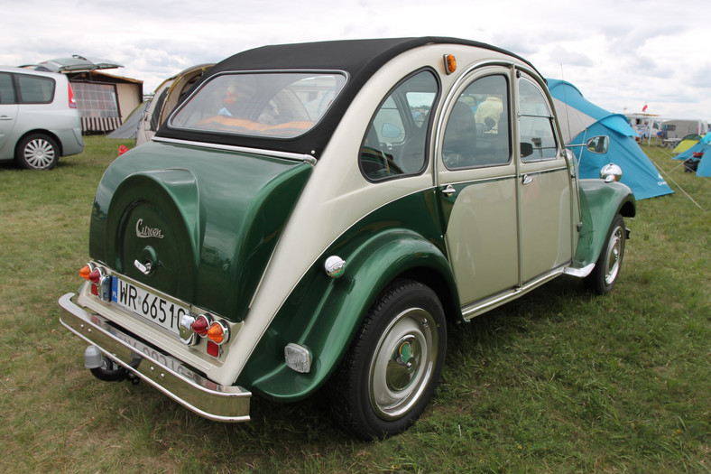 21. Światowy Zlot Miłośników Citroëna 2CV - Toruń 2015