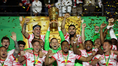 Így ünnepelték a kupagyőzelmet a Leipzig magyar focistái