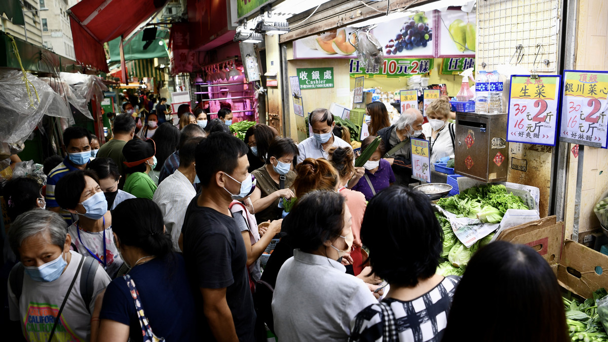 Panika zakupowa w Hongkongu. "Od jutra nie będzie warzyw"