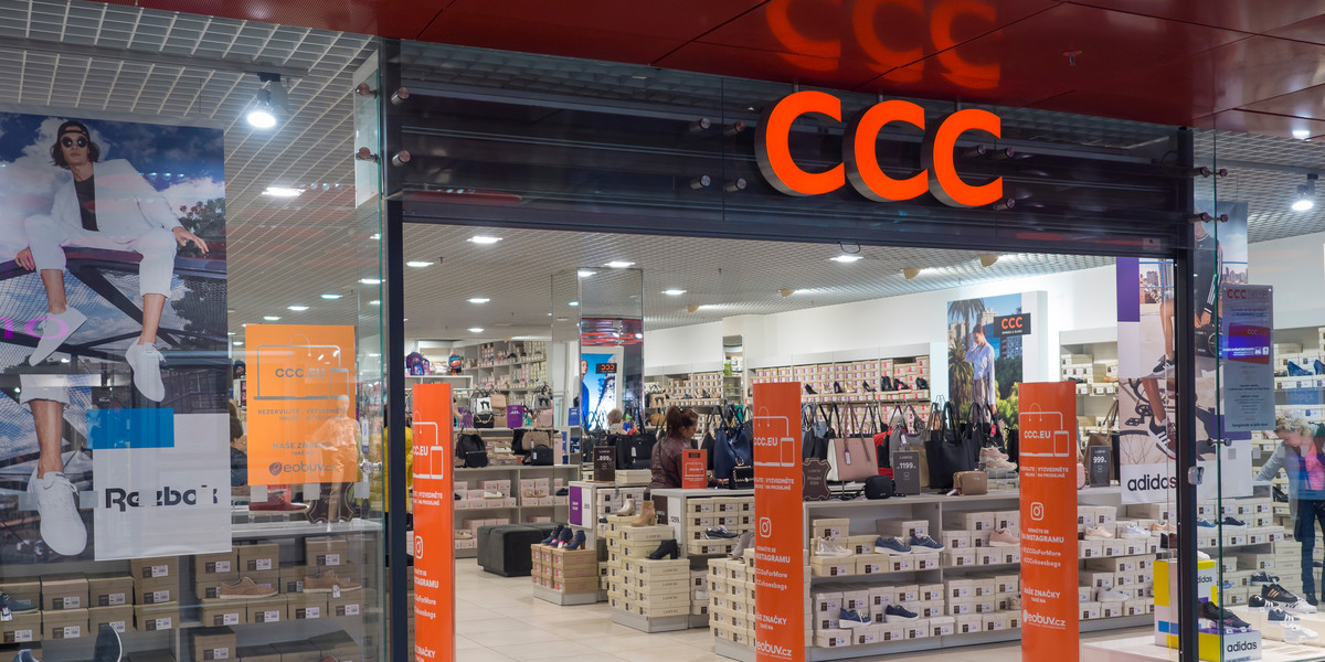 CCC to producent obuwia i galanterii skórzanej. Spółka obawia się, że ograniczenie działalności galerii handlowych odbije się na wynikach finansowych w I kwartale. 