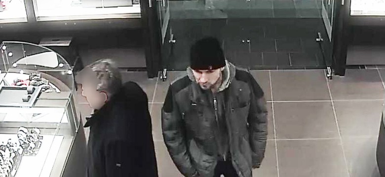 Miał ukraść biżuterię i zegarki za ponad 700 tys. złotych. Poszukuje go stołeczna policja