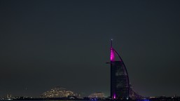 ataki na hotele w dubaju. irański dron uderzył w burj al arab