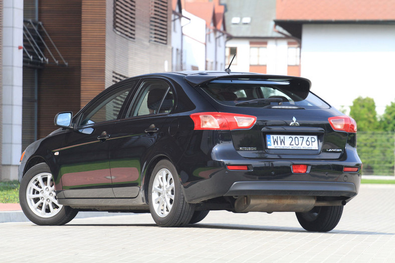 Mitsubishi Lancer Sportback: oto mistrz chłodnej kalkulacji