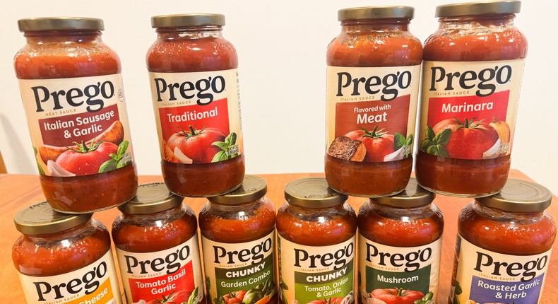 I tried 10 flavors of Prego tomato sauce and ranked them from worst to best.Lizzy Briskin