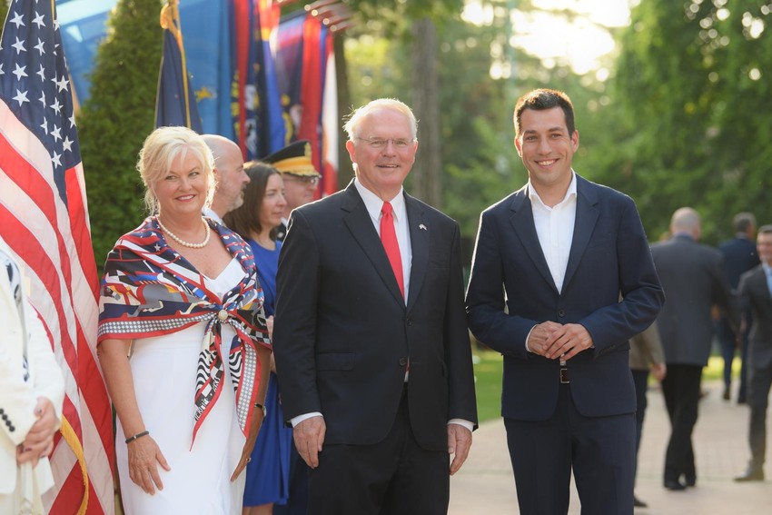 Dan nezavisnosti Američka ambasada u Beogradu Dobrica Veselinović
