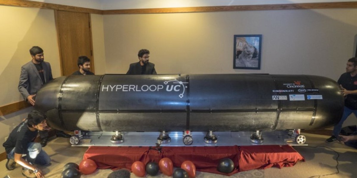 Prototyp Hyperloopa przygotowany przez zespół z Uniwersytetu w Cincinnati