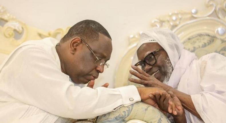 Macly Sall rend visite au Khalife général des Mourides, Serigne Mountakha Mbacké, le 29 mai 2022