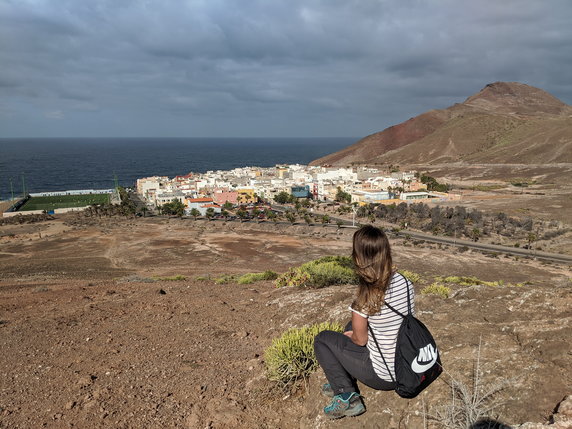 La Isleta i widok na osiedla Las Coloradas. Gran Canaria.