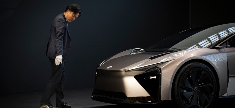 Nowy Lexus jest obłędny. Japończycy zmieniają styl i technologię