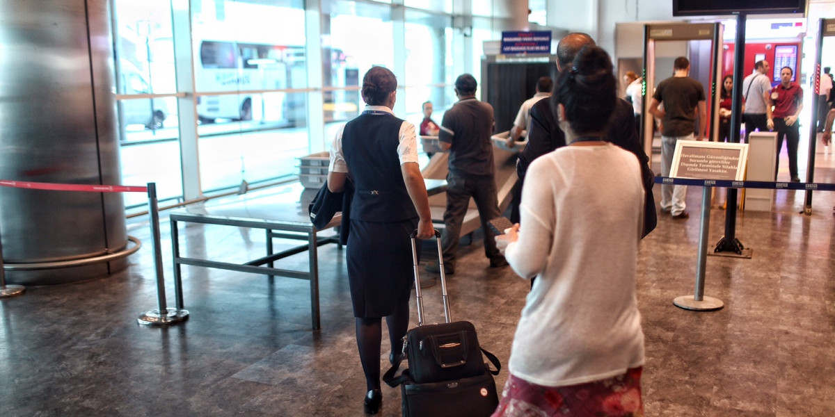Pracownicy kontroli bezpieczeństwa na lotnisku nieraz przecierają oczy ze zdumienia, gdy widzą, co w bagażu ujawnia skaner
