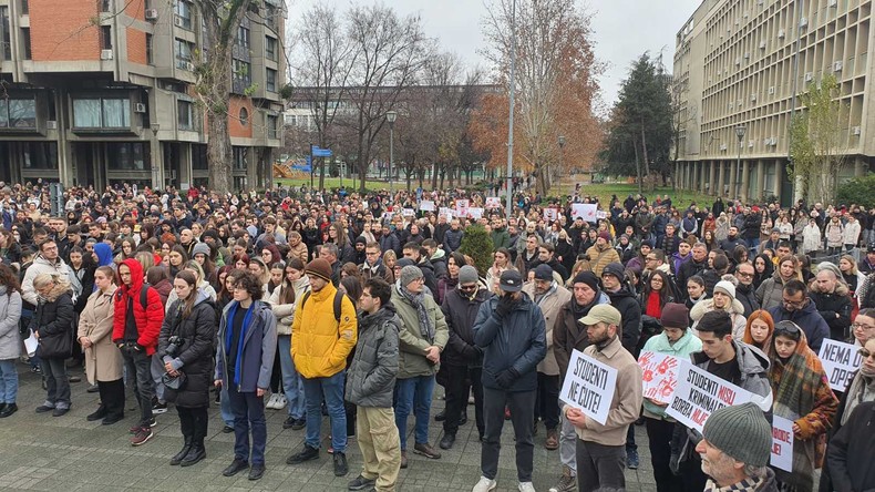 Studenti u Novom Sadu pozvali na odavanje pošte 12 minuta duže za ubijene na Cetinju: "Potrebno pokazati solidarnost, humanost i empatiju"