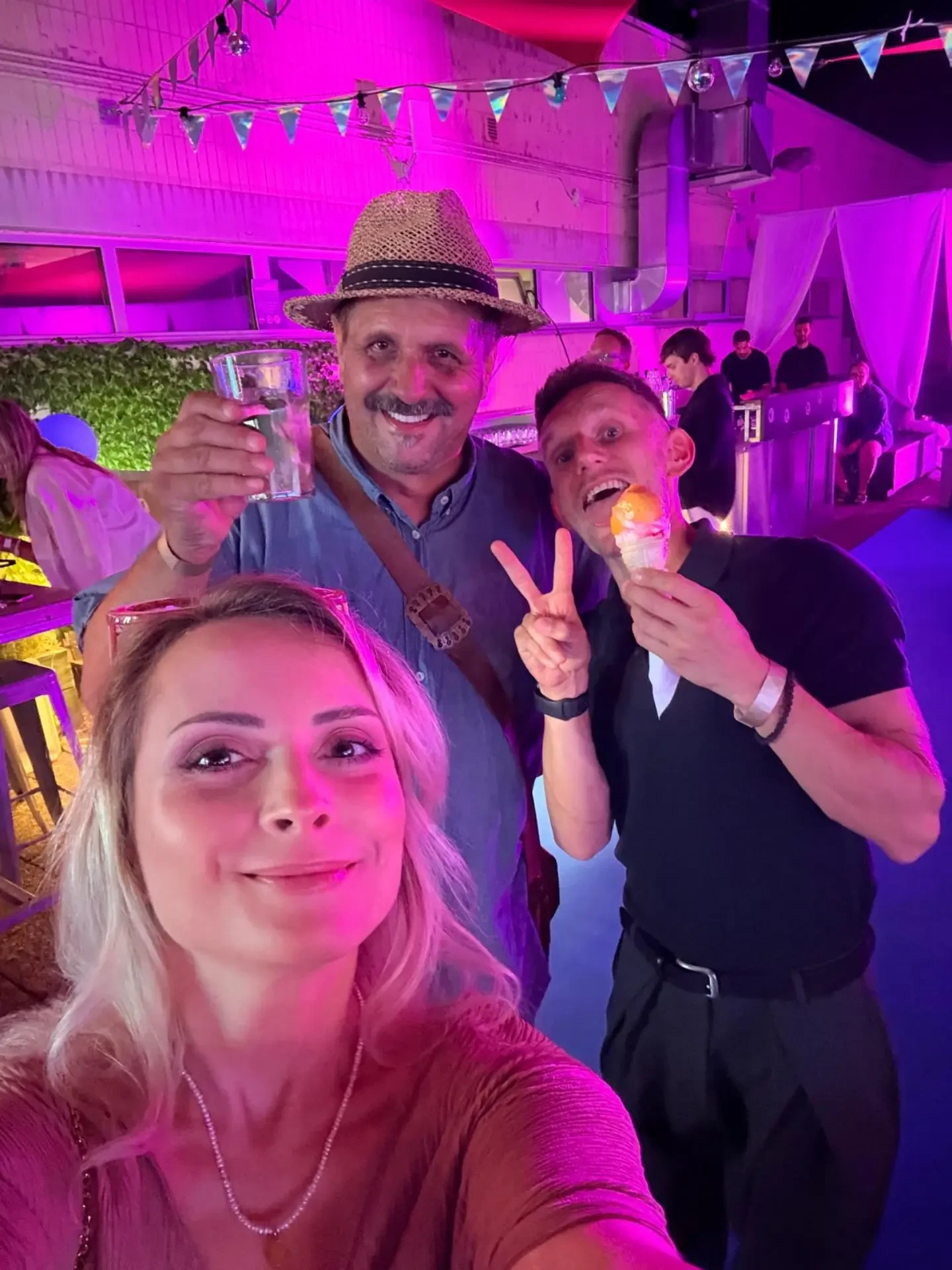 Dlhoročná markizáčka Dominika Graus a hospodár Martin z Farmy.