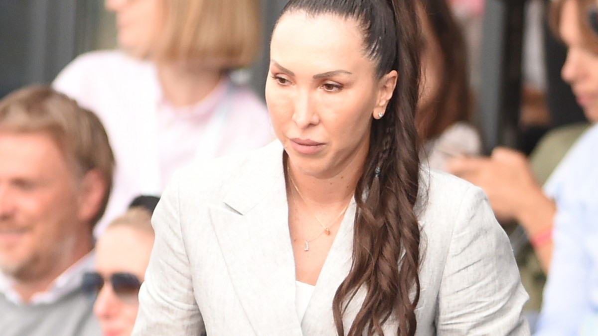 POSLE POROĐAJA NESTALA, A SADA I PROMENILA IMIDŽ Mnogi komentarišu da Jelena Janković nikad bolje nije izgledala