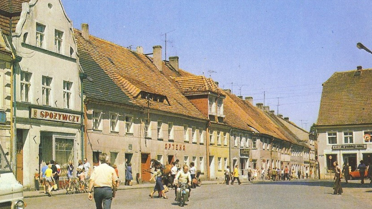 Pałac, stare kościoły, urokliwe kamieniczki i jezioro, a wszystko to otoczone malowniczymi lasami. Gdzieś w tym sielankowym krajobrazie kryje się jednak ponura tajemnica. Czy w Sławie, niewielkim miasteczku na pograniczu Ziemi Lubuskiej i Wielkopolski, naziści szukali potężnej broni zdolnej odwrócić losy wojny?