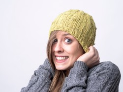 Nie nosisz czapki? To błąd! Włosy też można... przeziębić