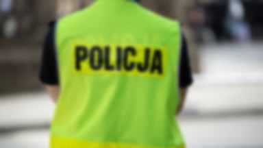 Wejsuny: policjant pobity po tym jak zwrócił uwagę pijanemu mężczyźnie