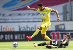 Alexander Schmidt w Austrii Wiedeń. Prawie dwumetrowy 'wieżowiec' wzmocnieniem przed meczem z Legią