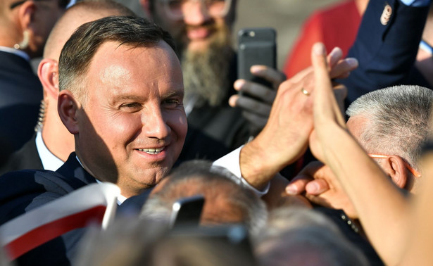 Andrzej Duda rzuca: Niech się pan nie martwi, otworzą następny. Prezydencki minister tłumaczy