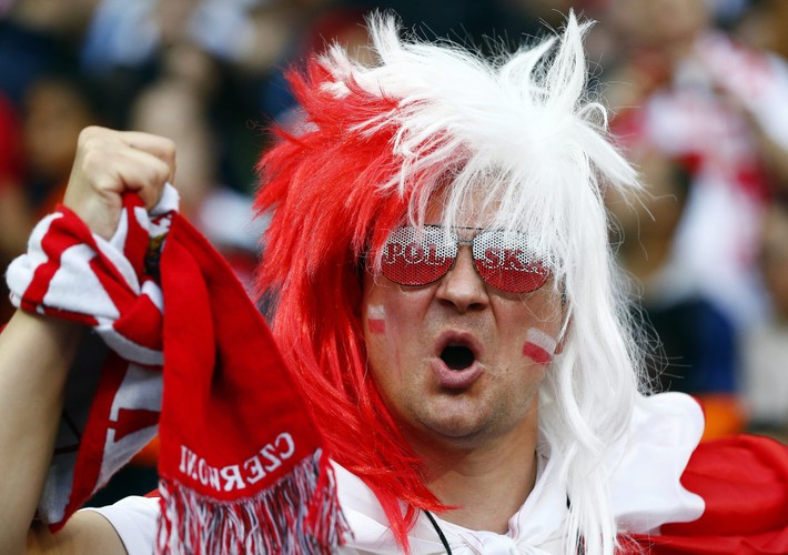 Tak polscy kibice wspierali kadrę Nawałki na Stade de France. Brawo Wy!