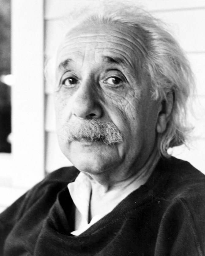 Albert Ajnštajn