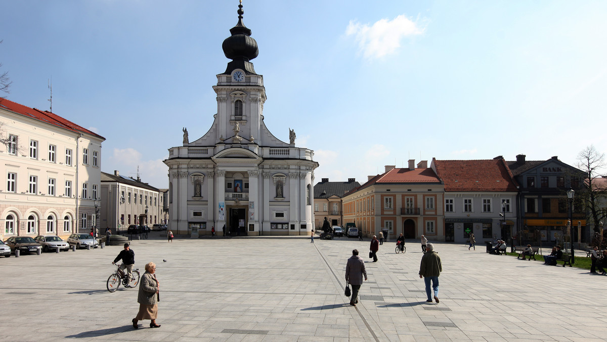 Na początku czerwca milionowy gość zwiedzi Muzeum Dom Rodzinny Jana Pawła II w Wadowicach – poinformowała dzisiaj Anna Czajkowska, która odpowiada w placówce za kontakty z mediami. Muzeum w obecnej formule istnieje od kwietnia 2014 r.