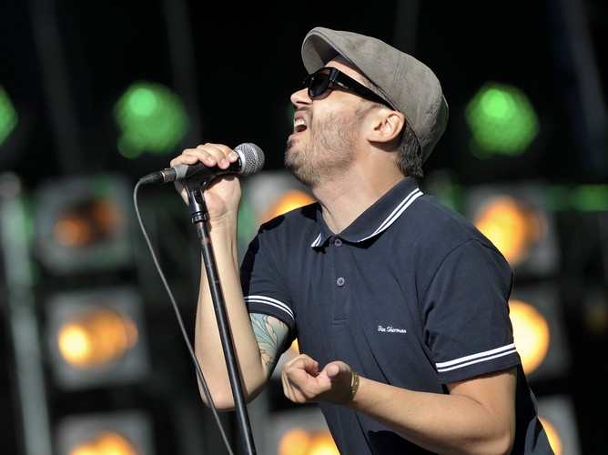 Hubert Wiśniewski, wokalista zespołu The Black Tapes