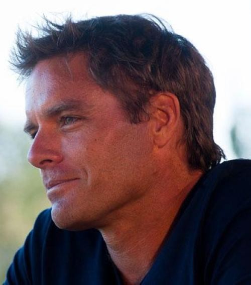 Kökény Roland felállt a szakítás után Blikk