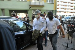 CBA zabezpieczyło fortunę w sprawie Sławomira N. 'Pomógł informator'. SZCZEGÓŁY akcji służb