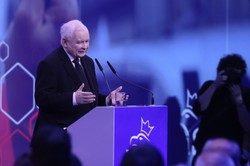 Prezes PiS o propozycji Tuska ws. 800 plus: Nie do końca przemyślany chwyt