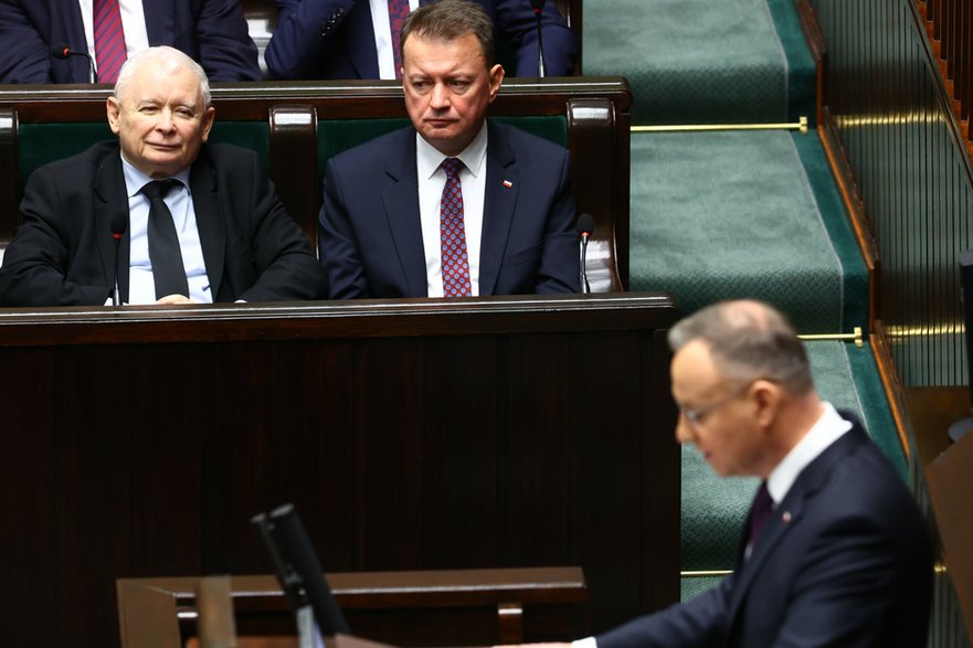 1. posiedzenie Sejmu X kadencji, 13.11.2023 r. Na zdjęciu Jarosław Kaczyński, Mariusz Błaszczak i Andrzej Duda