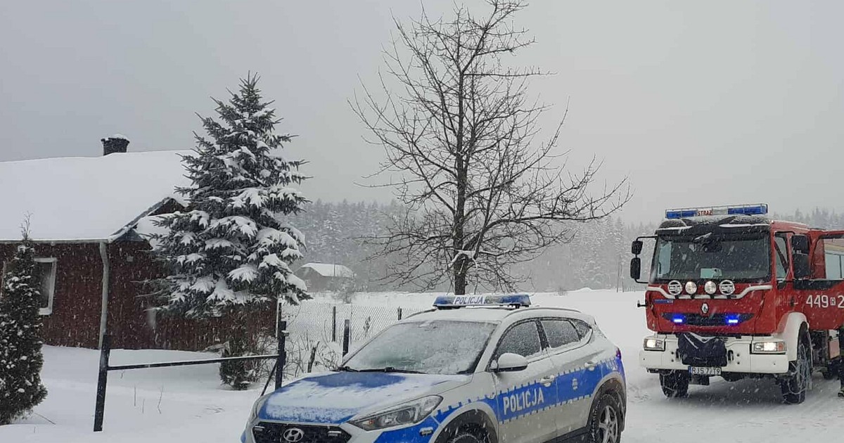 Brat nie obudził się ze snu, on sam walczył o oddech. Tragedia w Harklowej